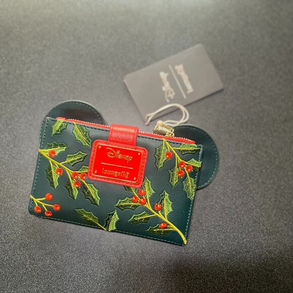 🎄 Disney Loungefly Minnie Mouse Holiday Holly Berry Mini Backpack & Wallet Set - Picture 8 of 9